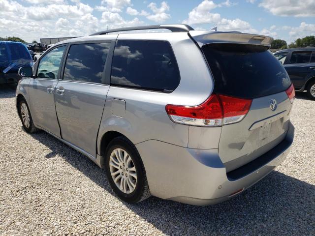 Photo 3 from auction – 2011 TOYOTA SIENNA XLE with VIN 5TDYK3DC0BS157112