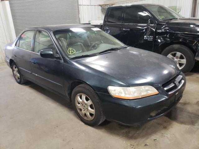 HONDA ACCORD 2000 with VIN 1HGCG6683YA013082 - Photo from auction