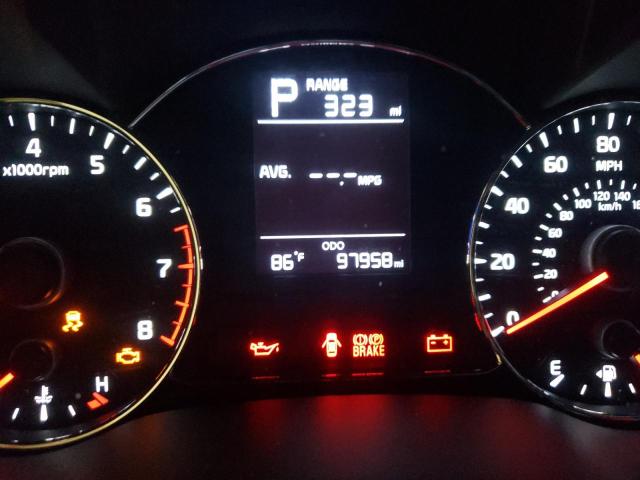 Photo 8 from auction – 2017 KIA FORTE LX with VIN 3KPFK4A78HE093649
