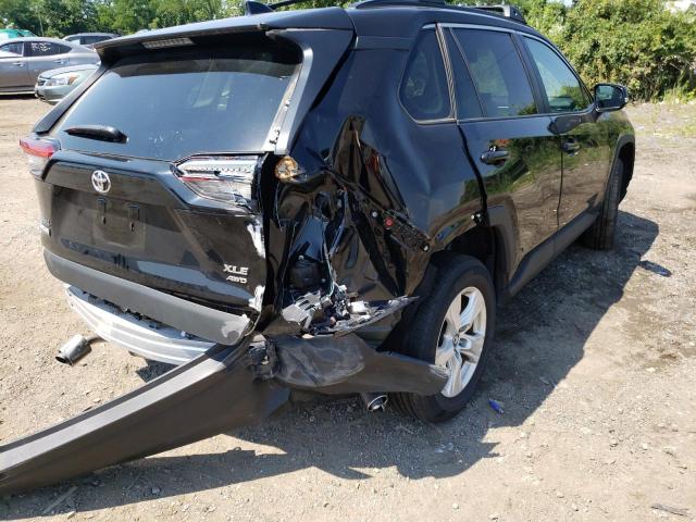 Photo 4 from auction – 2021 TOYOTA RAV4 XLE with VIN 2T3P1RFV7MC166201