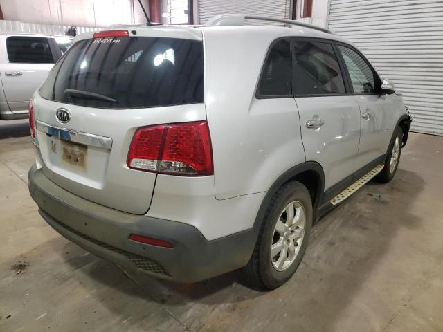Photo 4 from auction – 2013 KIA SORENTO LX with VIN 5XYKT3A64DG357346