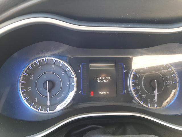Photo 8 from auction – 2015 CHRYSLER 200 LIMITE with VIN 1C3CCCAB6FN679665