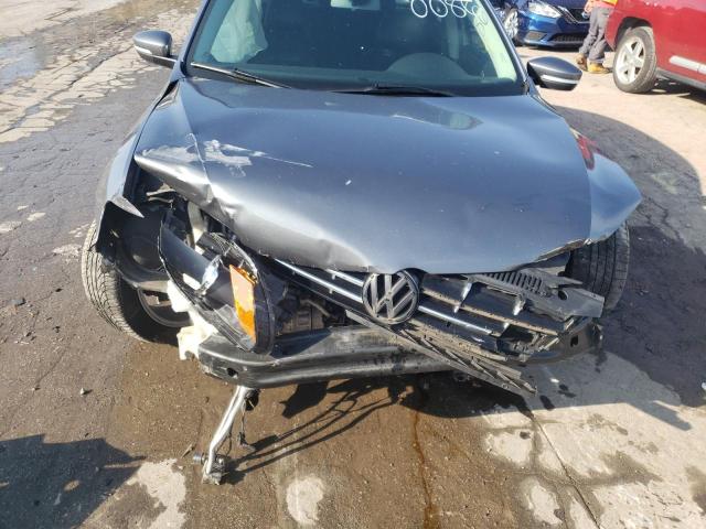 Photo 7 from auction – 2015 VOLKSWAGEN PASSAT SE with VIN 1VWBS7A38FC120086