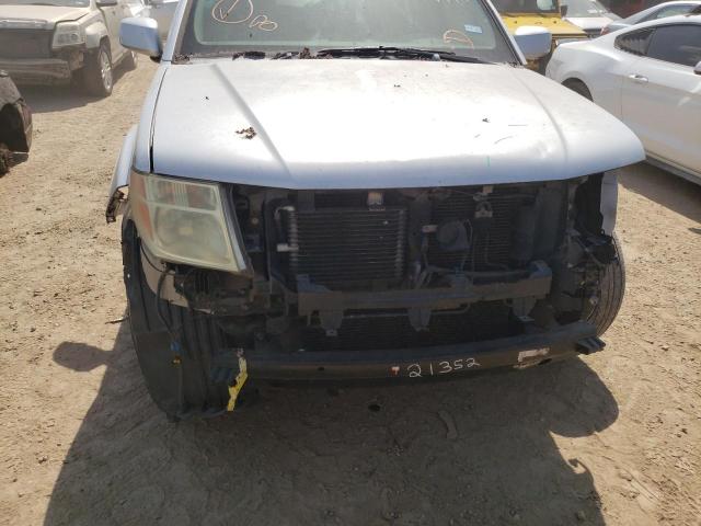 Photo 9 from auction – 2005 NISSAN PATHFINDER with VIN 5N1AR18W75C774451