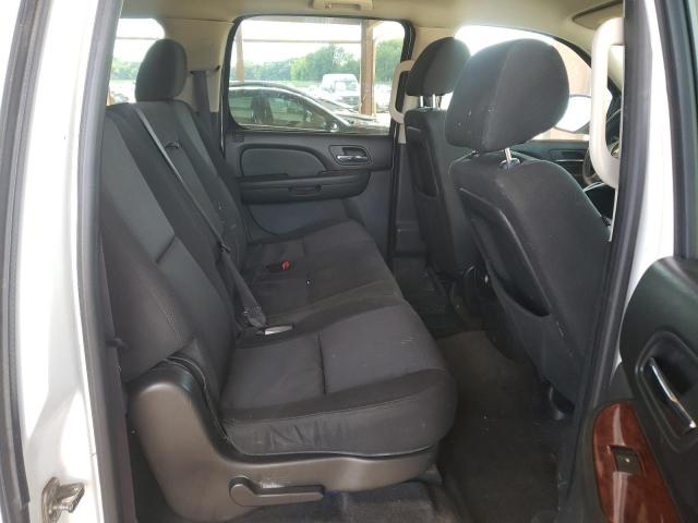 Photo 6 from auction – 2011 CHEVROLET SUBURBAN C with VIN 1GNSCHE03BR372798