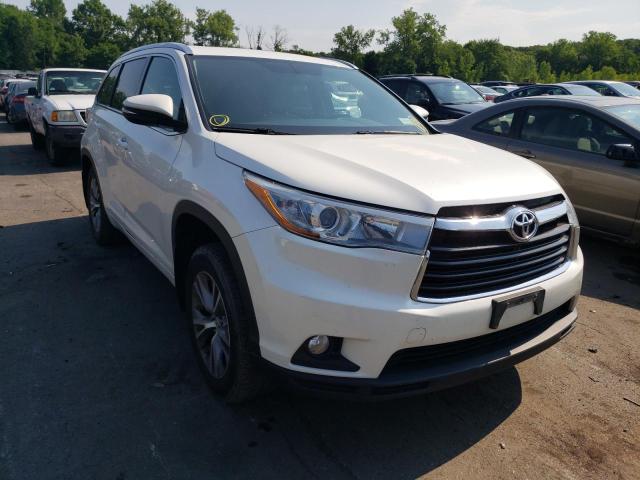 TOYOTA HIGHLANDER 2015 مع رقم تعريف المركبة 5TDJKRFH3FS101801 - صورة من المزاد
