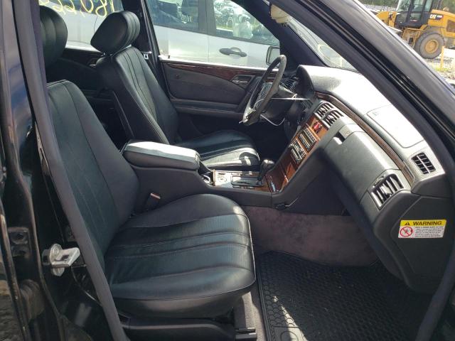 Photo 5 from auction – 1996 MERCEDES-BENZ E 300D with VIN WDBJF20F1TJ013226