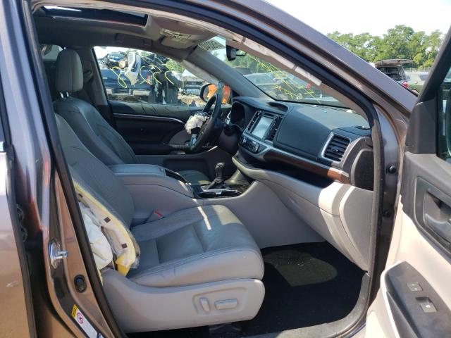 Фото 5 с аукциона – 2016 TOYOTA HIGHLANDER с VIN 5TDDKRFH9GS272244