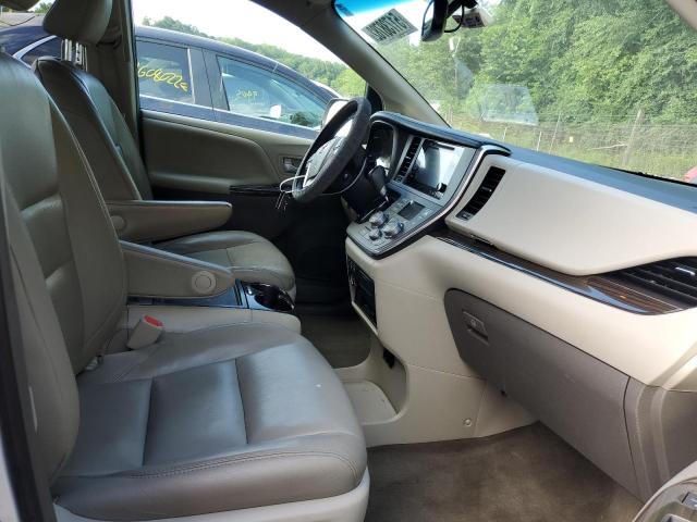 Photo 5 from auction – 2017 TOYOTA SIENNA XLE with VIN 5TDDZ3DC5HS176497