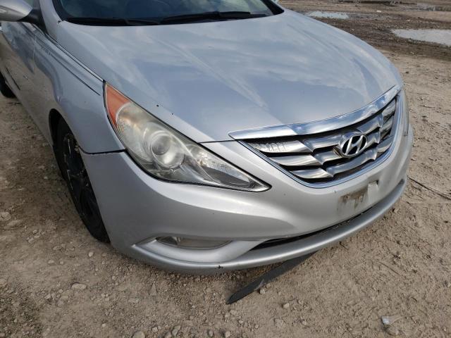 Photo 9 from auction – 2011 HYUNDAI SONATA SE with VIN 5NPEC4AC2BH135077