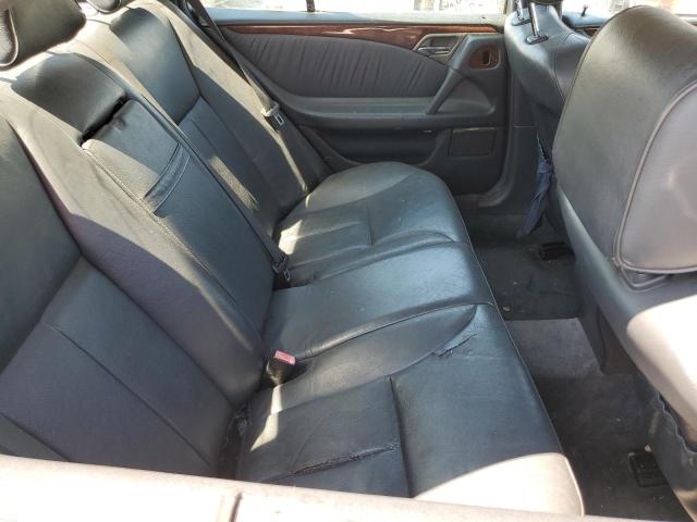 Photo 6 from auction – 1998 MERCEDES-BENZ E 320 with VIN WDBJF65F8WA452525