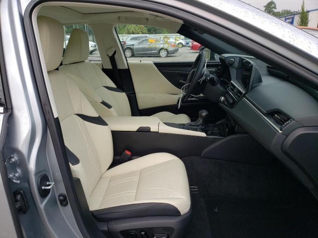 صورة رقم 5 من المزاد - 2022 LEXUS ES 300H BA مع VIN 58AFA1C10NU018147