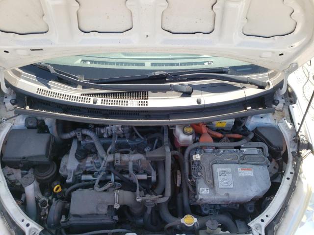Photo 7 from auction – 2014 TOYOTA PRIUS C with VIN JTDKDTB38E1568584