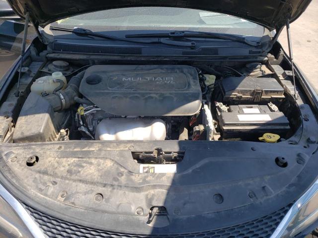 Photo 7 from auction – 2015 CHRYSLER 200 LIMITE with VIN 1C3CCCAB0FN732957