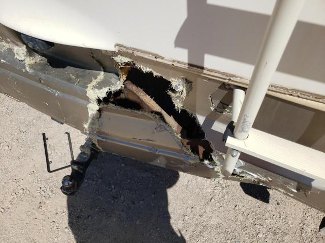 Photo 9 from auction – 1997 FORD MOTORHOME with VIN 3FCMF53G1TJA02414