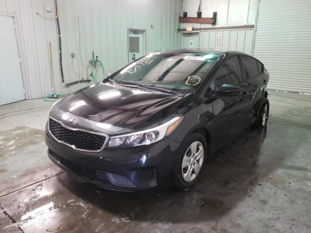 Photo 2 from auction – 2017 KIA FORTE LX with VIN 3KPFK4A78HE093649