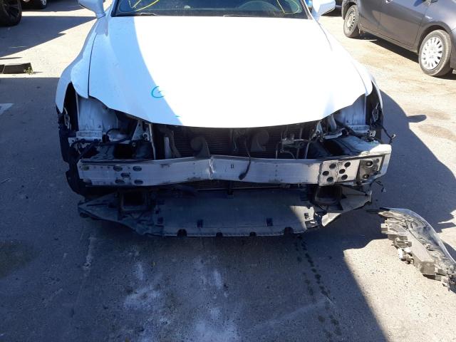Photo 9 from auction – 2017 LEXUS IS 200T with VIN JTHBA1D20H5045010