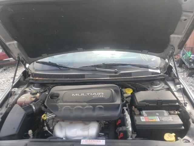 Photo 7 from auction – 2015 CHRYSLER 200 LIMITE with VIN 1C3CCCAB8FN603557