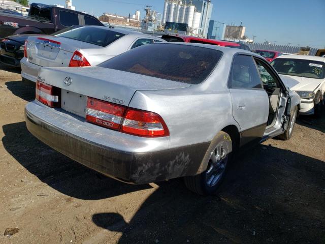Photo 4 from auction – 1999 LEXUS ES 300 with VIN JT8BF28GXX5060643