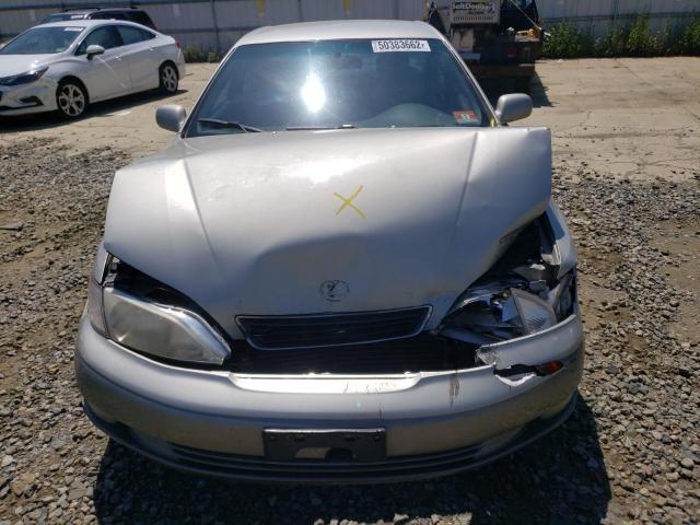 Photo 7 from auction – 1998 LEXUS ES 300 with VIN JT8BF28G4W5017835