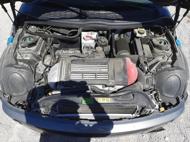 Photo 7 from auction – 2004 MINI COOPER S with VIN WMWRE33474TD87160