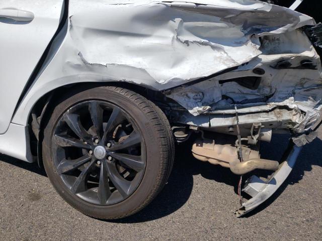 Photo 9 from auction – 2015 CHRYSLER 200 S with VIN 1C3CCCBB0FN622926