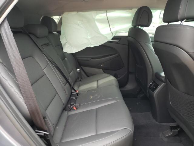 Photo 6 from auction – 2017 HYUNDAI TUCSON LIM with VIN KM8J33A28HU536109
