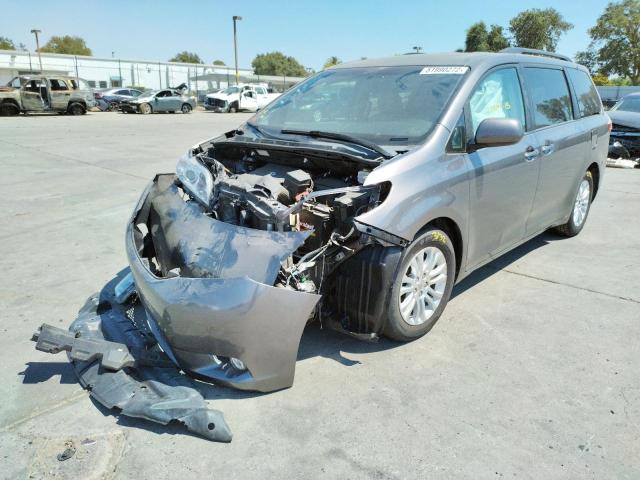 Photo 2 from auction – 2015 TOYOTA SIENNA XLE with VIN 5TDYK3DC2FS620244