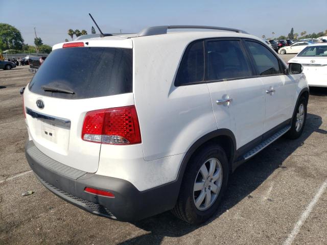 Photo 4 from auction – 2013 KIA SORENTO LX with VIN 5XYKT3A67DG324647