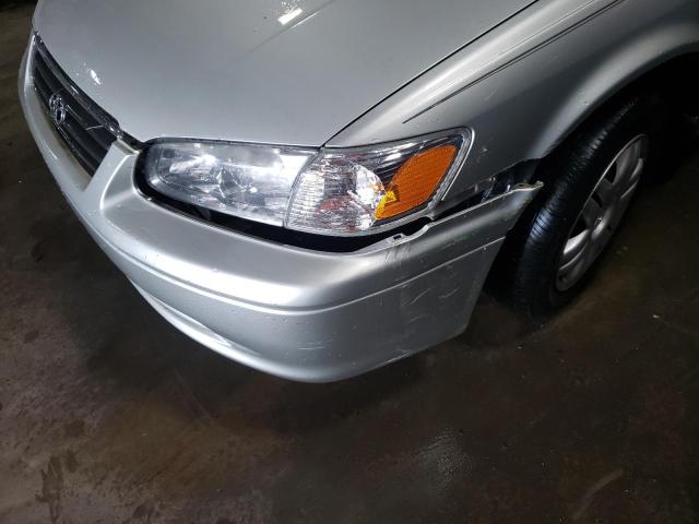 Photo 9 from auction – 2000 TOYOTA CAMRY LE with VIN 4T1BF22K8YU112952