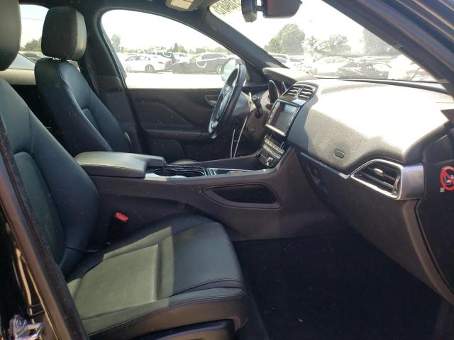 Photo 5 from auction – 2017 JAGUAR F-PACE PRE with VIN SADCJ2BV8HA095884