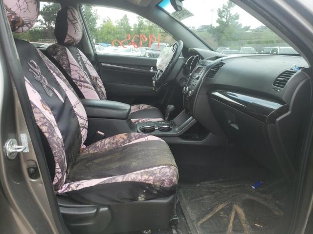 Photo 5 from auction – 2011 KIA SORENTO BA with VIN 5XYKT3A17BG094139
