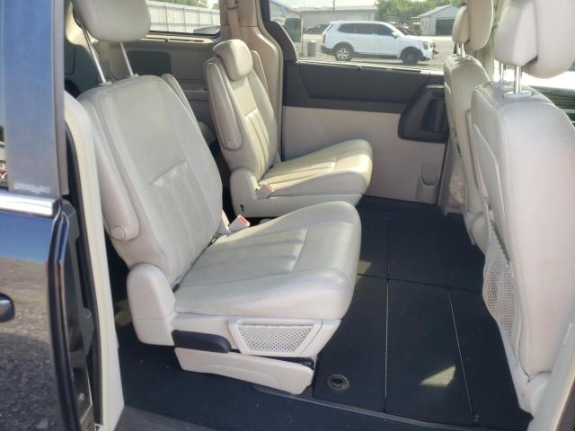 Photo 6 from auction – 2010 CHRYSLER TOWN & COU with VIN 2A4RR5D14AR299779