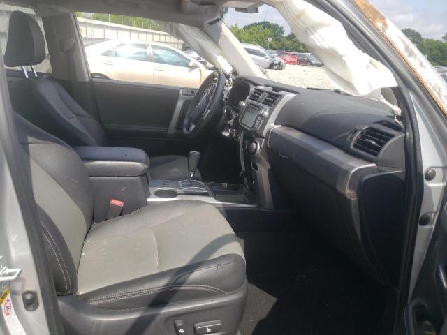 Photo 5 from auction – 2018 TOYOTA 4RUNNER SR with VIN JTEZU5JR8J5191527