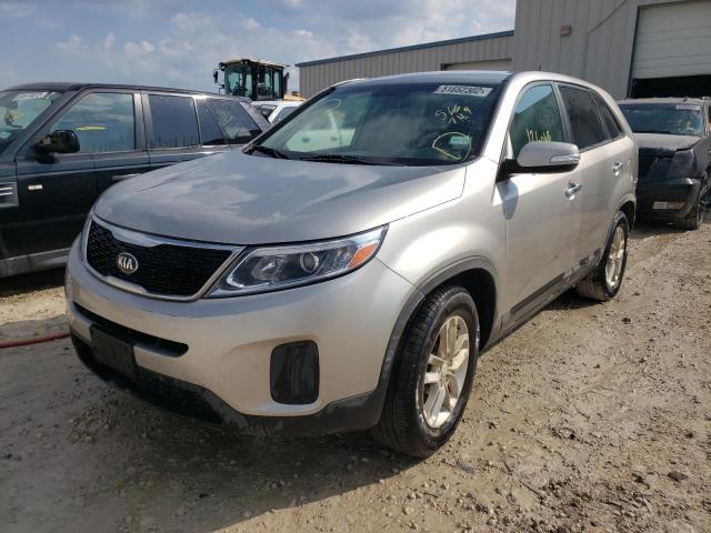 Photo 2 from auction – 2015 KIA SORENTO LX with VIN 5XYKT3A64FG566749