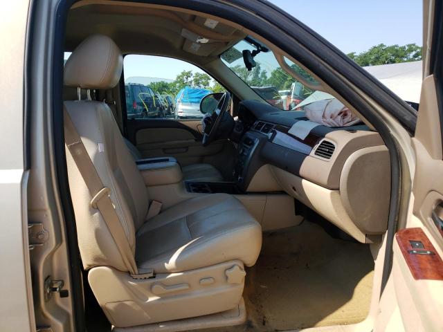 Photo 5 from auction – 2011 GMC YUKON XL C with VIN 1GKS1HE01BR354450