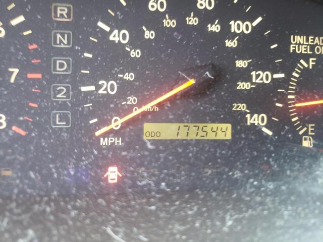 Photo 8 from auction – 1999 LEXUS ES 300 with VIN JT8BF28GXX5073862