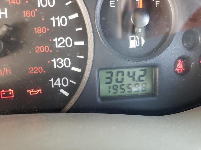 Photo 8 from auction – 2005 FORD FOCUS ZX4 with VIN 1FAFP34N75W247250