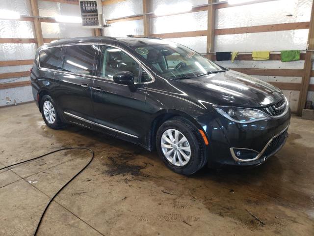CHRYSLER PACIFICA T 2017 with VIN 2C4RC1BG8HR720016 - Photo from auction