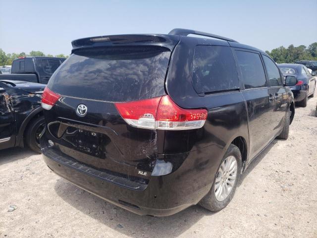 Photo 4 from auction – 2014 TOYOTA SIENNA XLE with VIN 5TDYK3DC2ES452152
