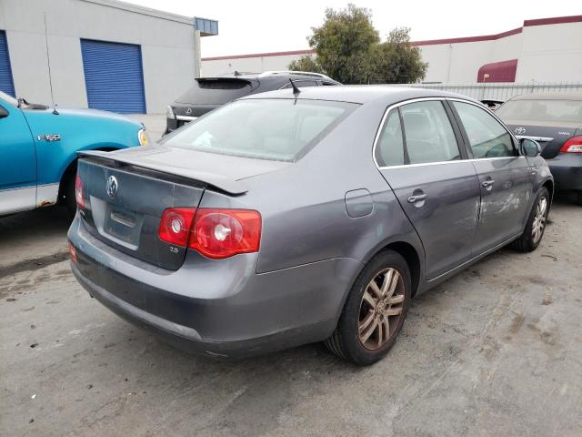 Photo 4 from auction – 2007 VOLKSWAGEN JETTA WOLF with VIN 3VWEG71K77M201909