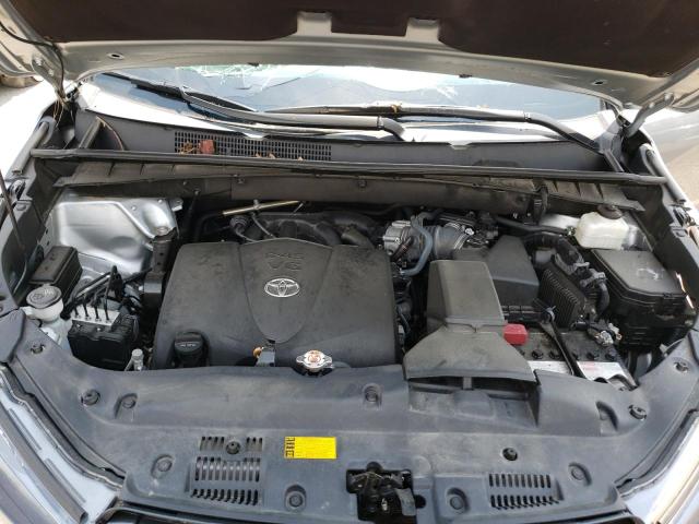 Photo 7 from auction – 2019 TOYOTA HIGHLANDER with VIN 5TDJZRFH1KS573596