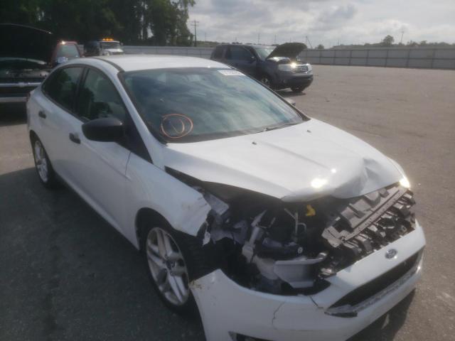 FORD FOCUS S 2016 with VIN 1FADP3E27GL339488 - Photo from auction