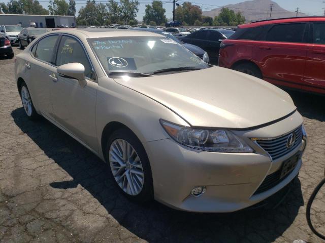 LEXUS ES 350 2014 مع رقم تعريف المركبة JTHBK1GG1E2102848 - صورة من المزاد
