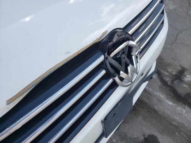 Photo 9 from auction – 2015 VOLKSWAGEN PASSAT SE with VIN 1VWBT7A35FC060720