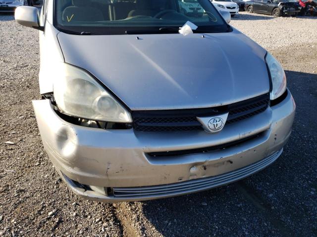 Photo 9 from auction – 2004 TOYOTA SIENNA XLE with VIN 5TDZA22C44S172980