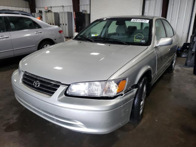 Photo 2 from auction – 2000 TOYOTA CAMRY LE with VIN 4T1BF22K8YU112952