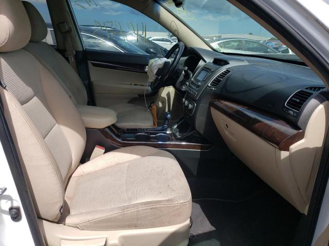 Photo 5 from auction – 2014 KIA SORENTO LX with VIN 5XYKT4A64EG493676