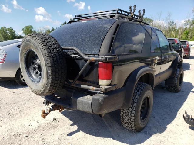 Photo 4 from auction – 2001 CHEVROLET BLAZER with VIN 1GNCT18W11K105176
