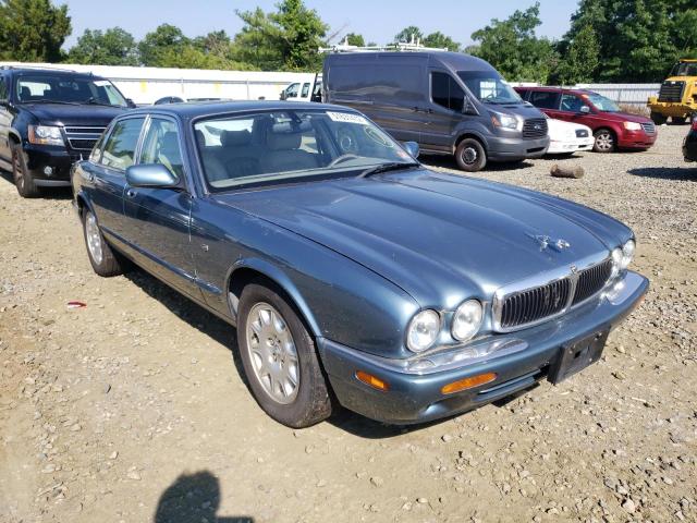 JAGUAR XJ8 2000 with VIN SAJDA14CXYLF19595 - Photo from auction